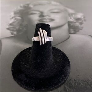 Simple Sterling Silver Band - Classic Minimal Ring Size 5